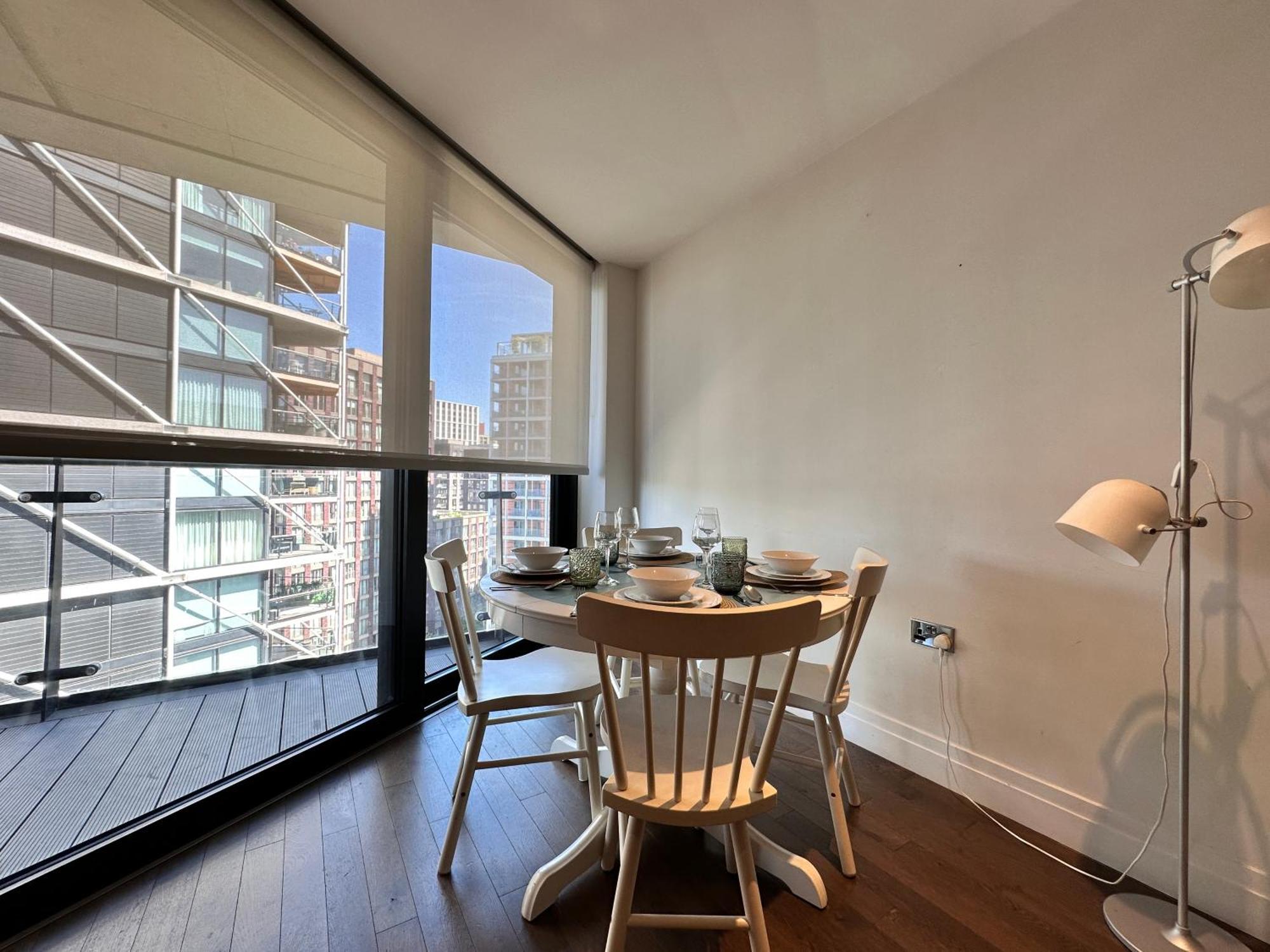 2 Bed Flat Big Ben View Apartment ลอนดอน ภายนอก รูปภาพ