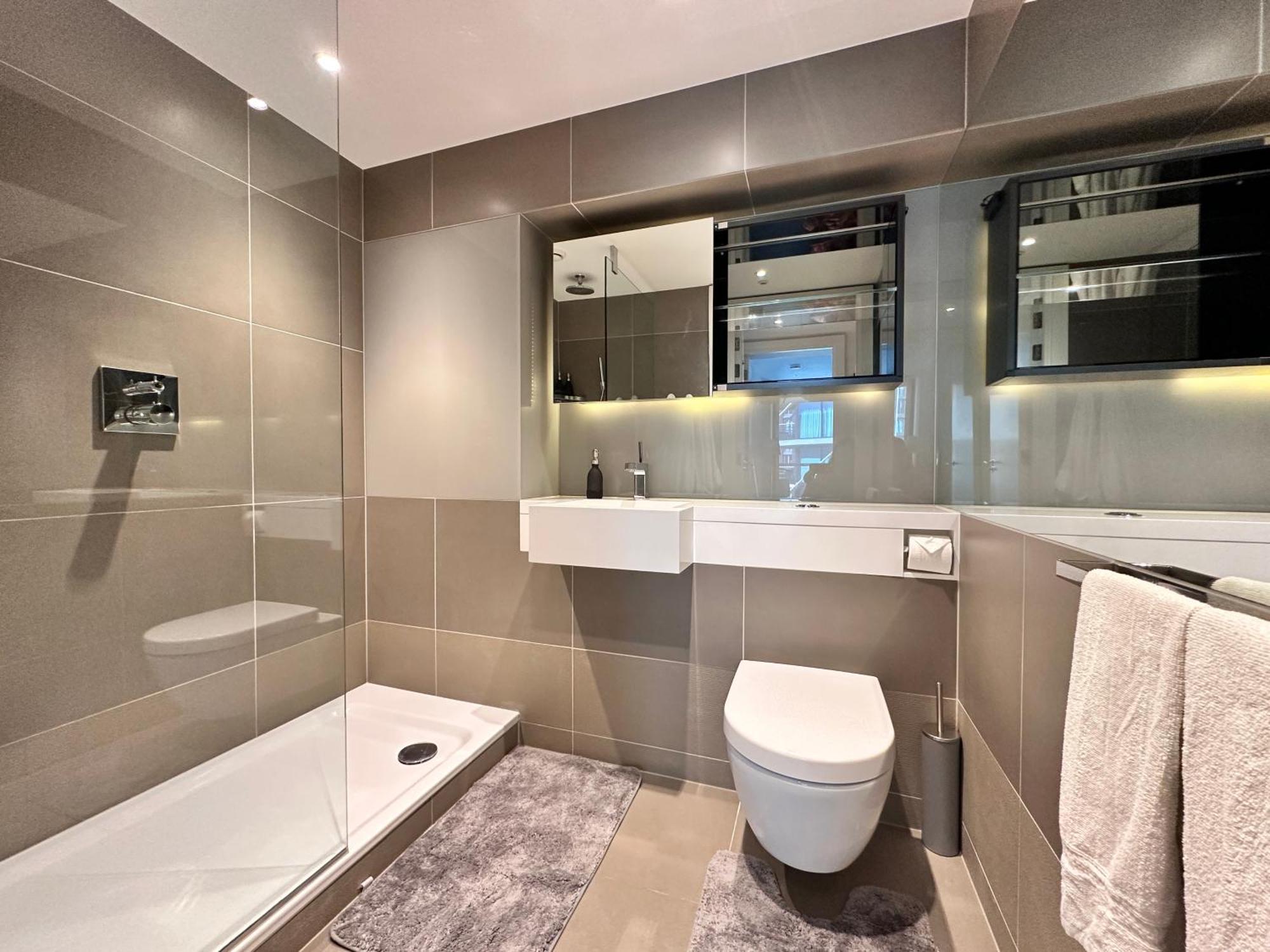 2 Bed Flat Big Ben View Apartment ลอนดอน ภายนอก รูปภาพ